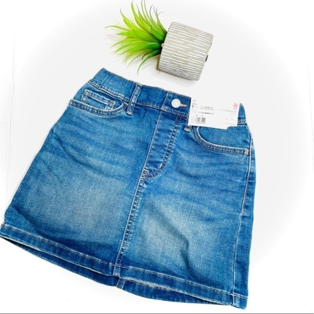 Uniqlo ultra stretch girl’s denim jean skirt 5/6